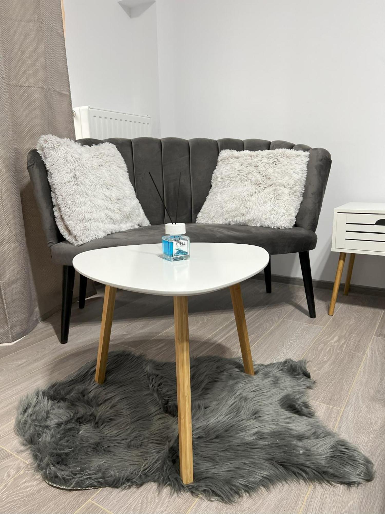 Refined Studio Haven At Exigent Plaza - 08 بوخارست المظهر الخارجي الصورة