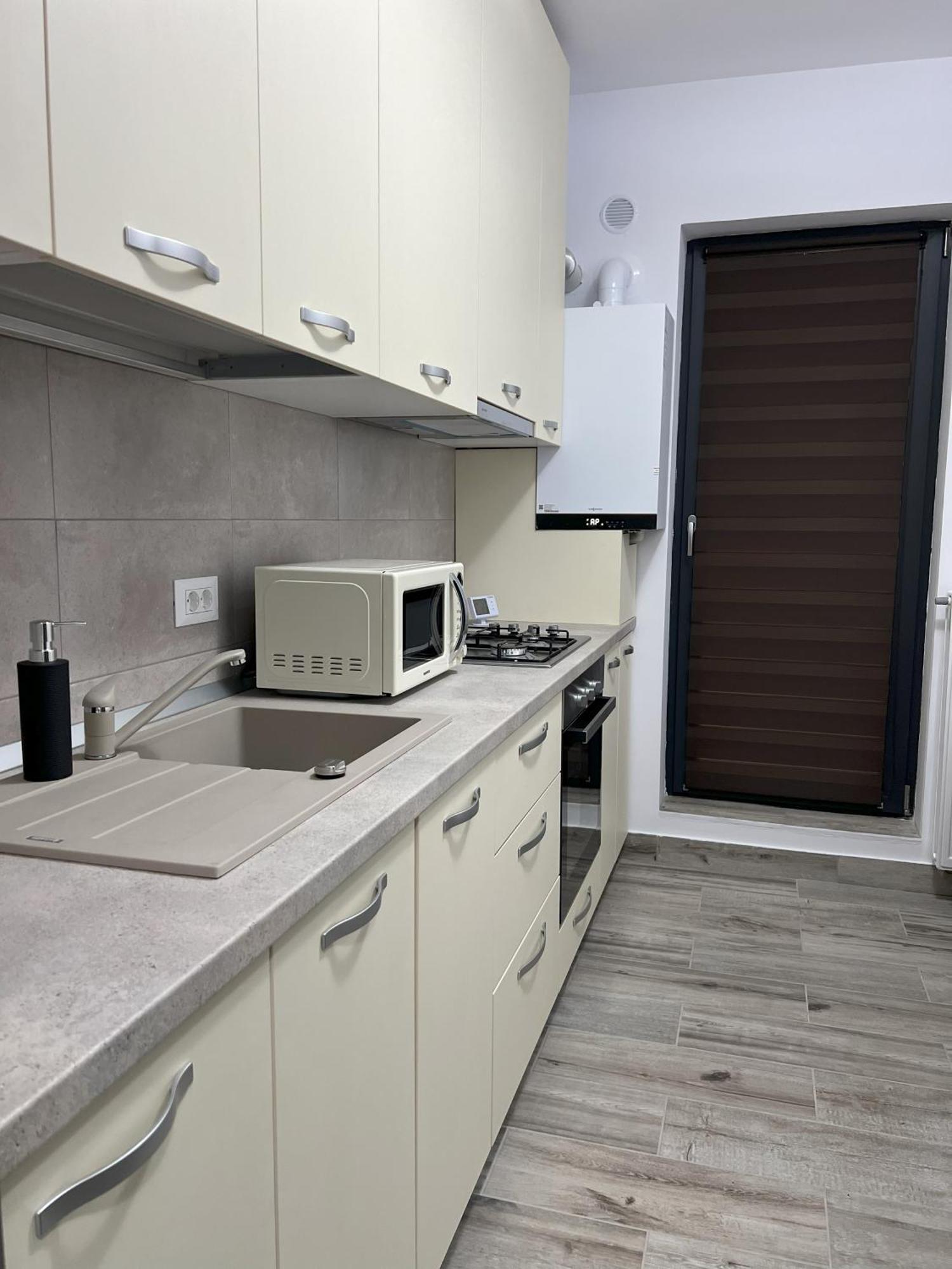 Refined Studio Haven At Exigent Plaza - 08 بوخارست المظهر الخارجي الصورة